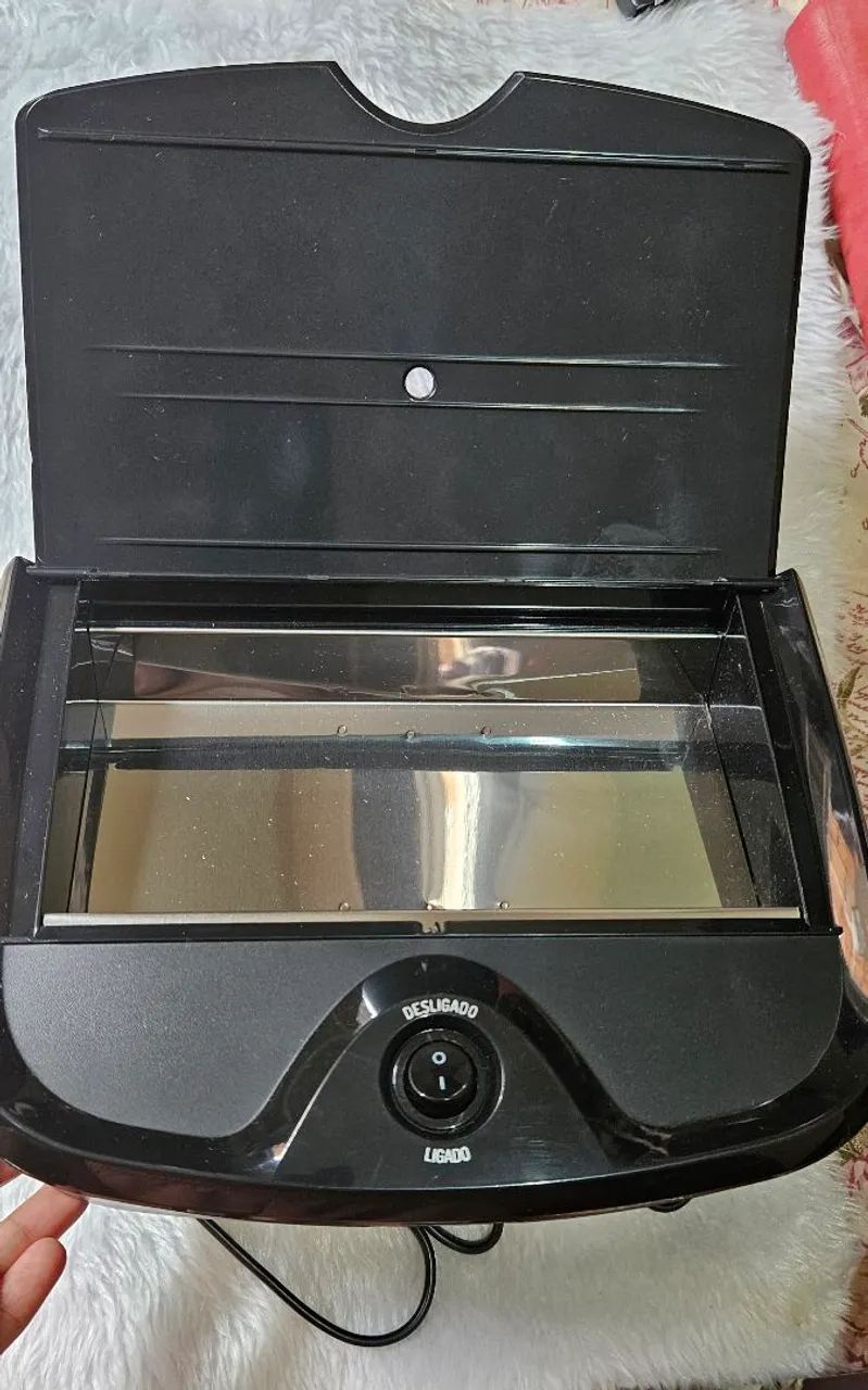 Estufa Esterelizadora Para Manicure Compact Color Bivolt Preto 127/220v - Foto 2