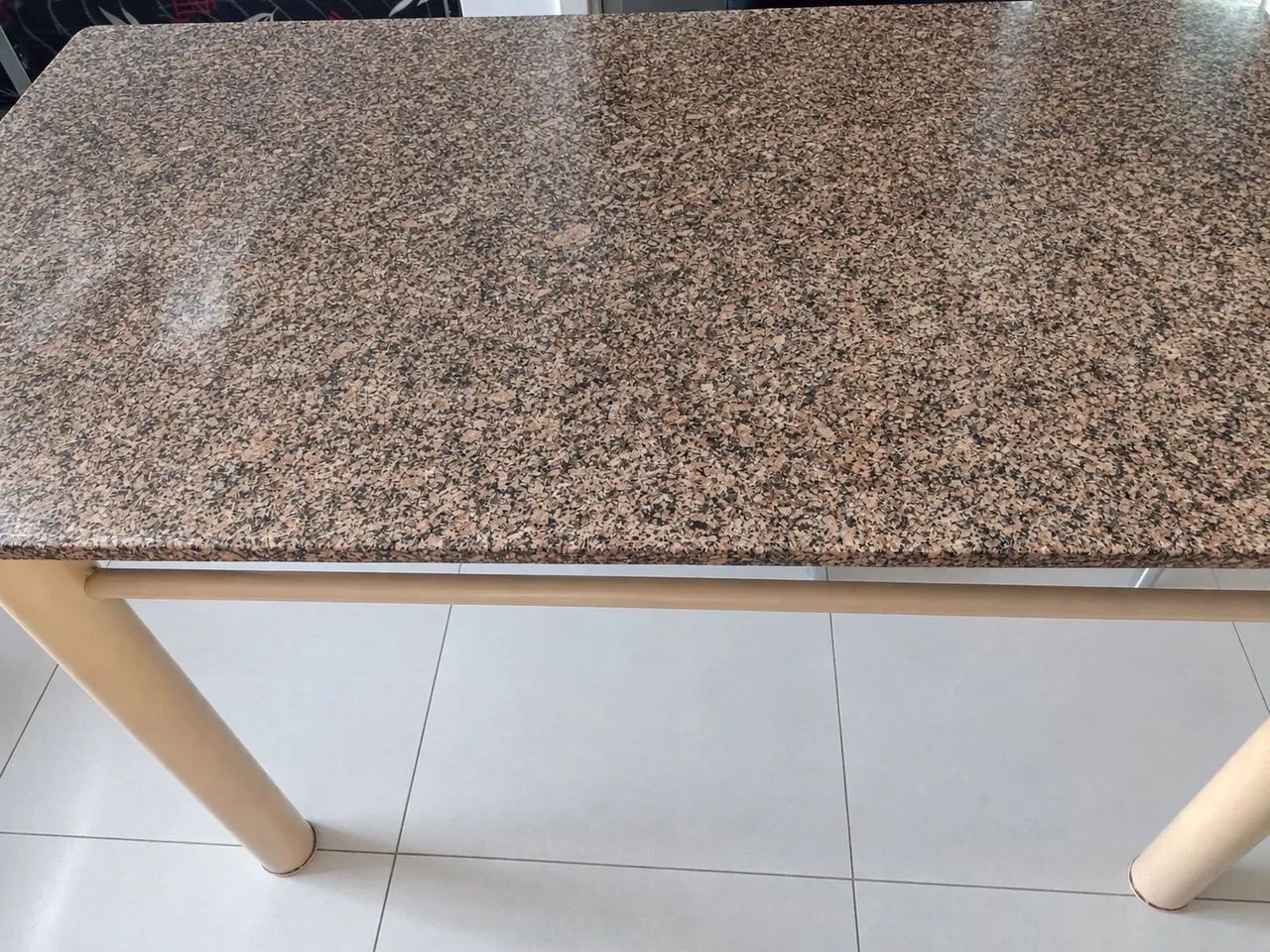 Mesa de granito grande  - Foto 2