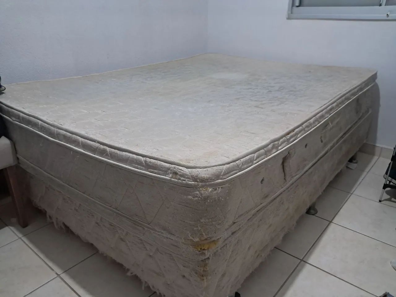 Cama casal e painel de tv  - Foto 2