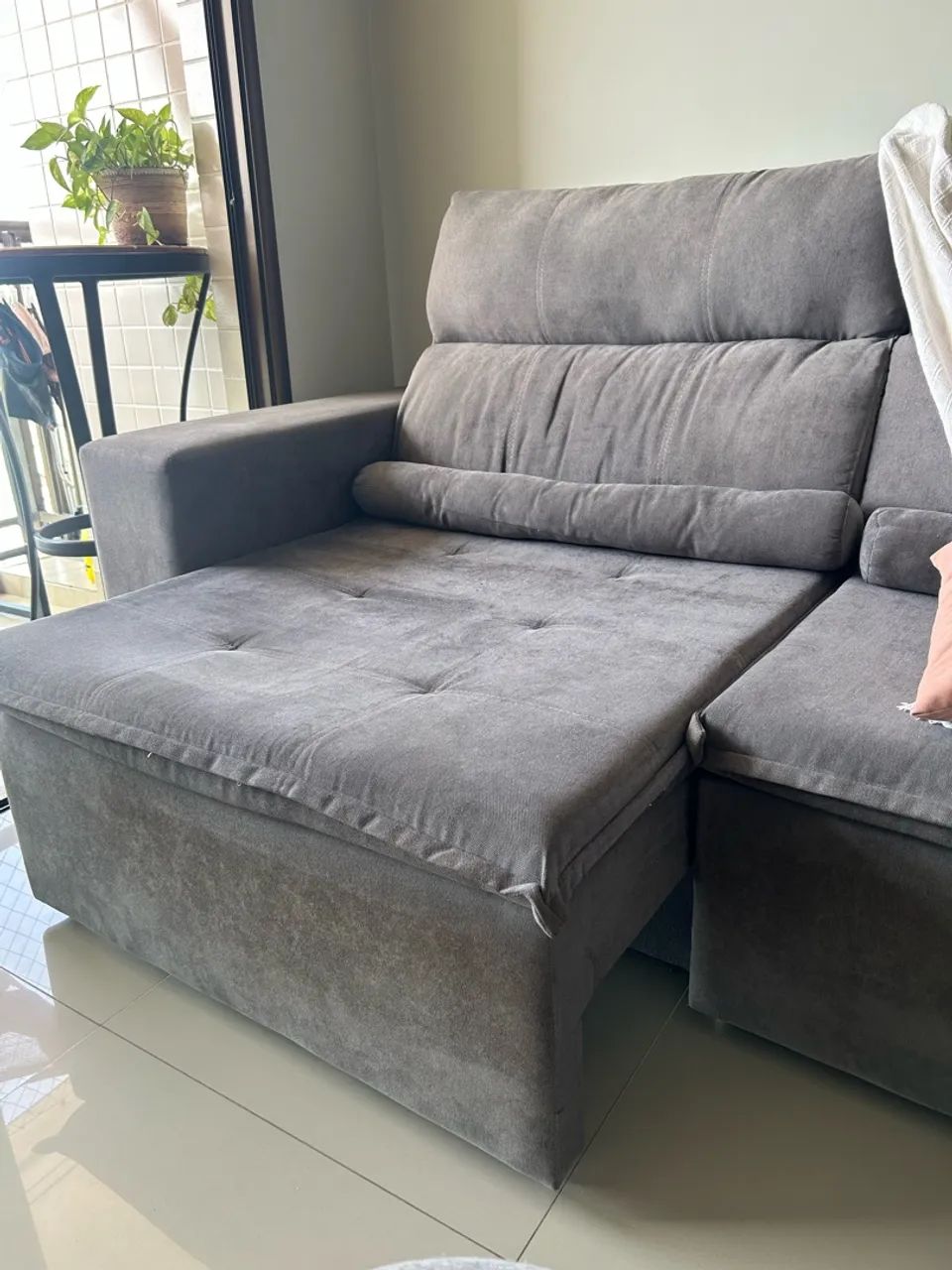 Sofá Retrátil e Reclinável Cinza 2.30m x 90cm - Foto 4