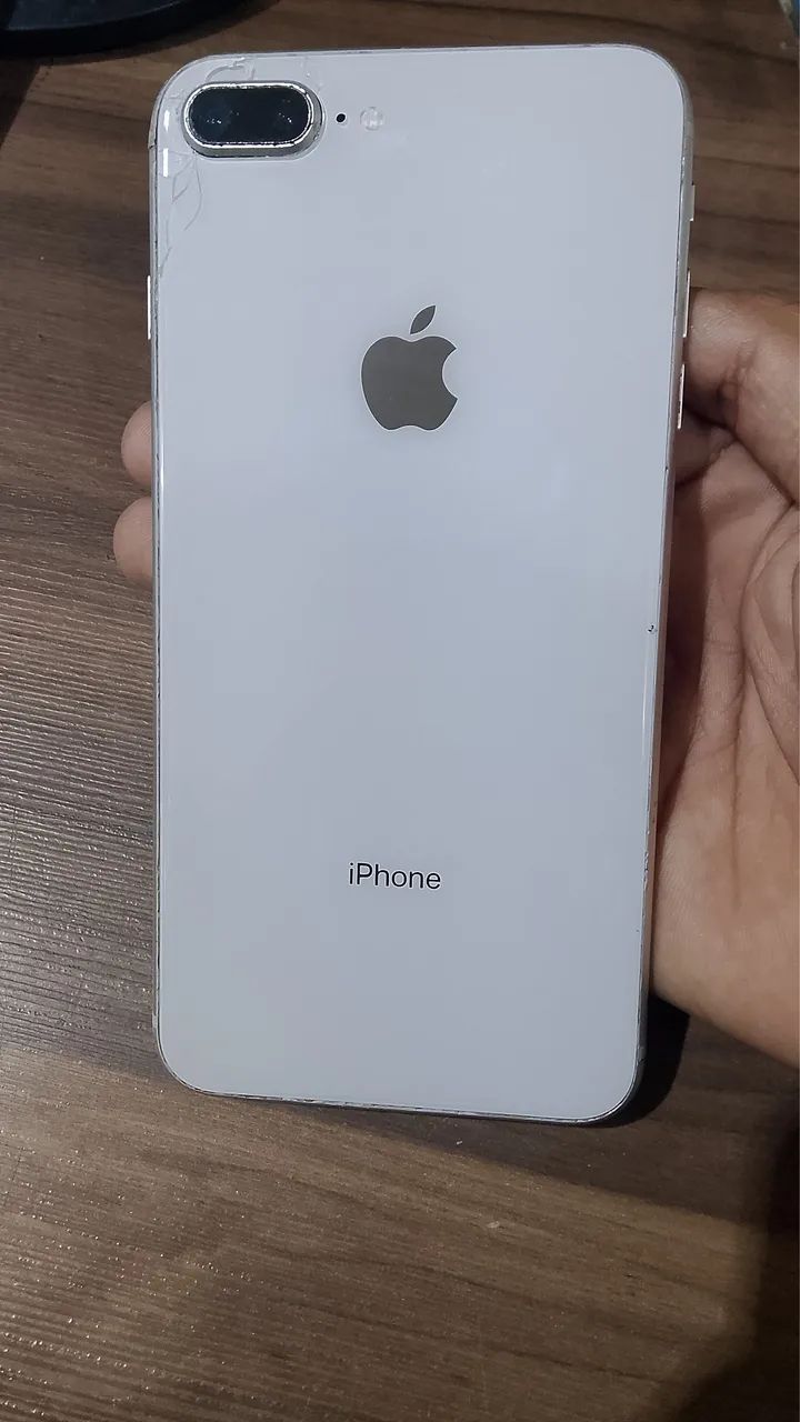 iPhone 8 Plus 
