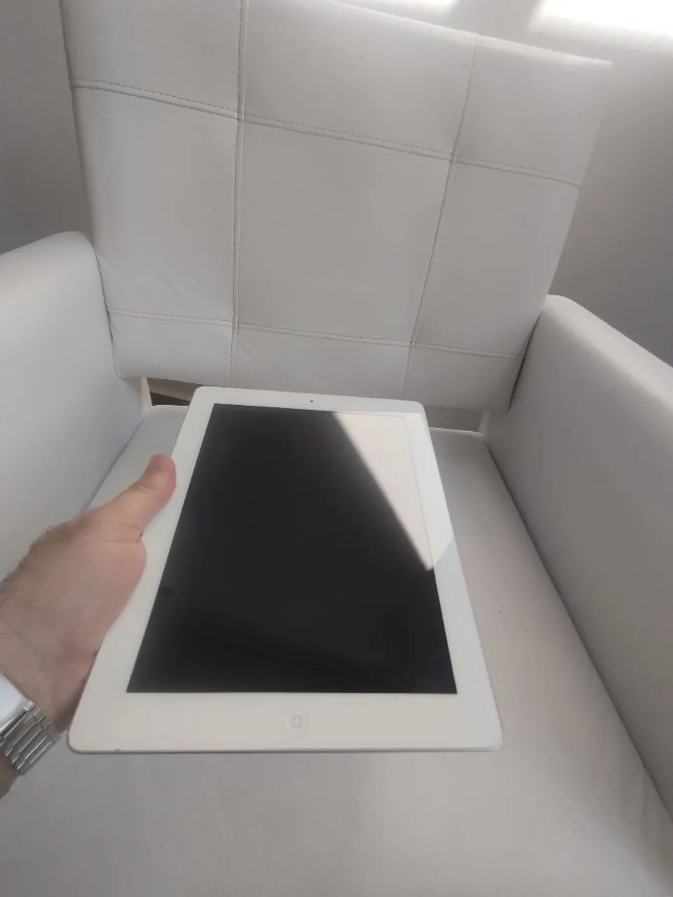 iPad 16GB (Wi-Fi + Cellular) - Foto 4