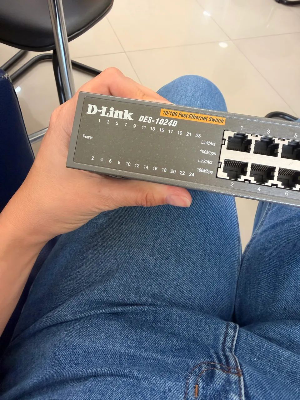 Switch D-link DES-1024D