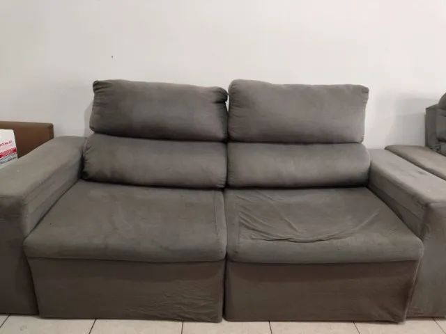 SOFÁ RETRÁTIL E RECLINÁVEL