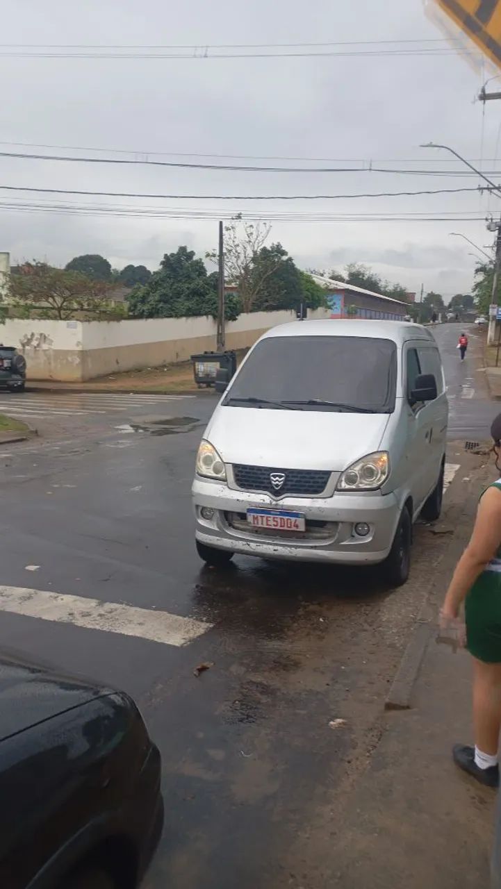 Hafei Towner Towner Furgão 1.0 8V 48cv 5p 2010