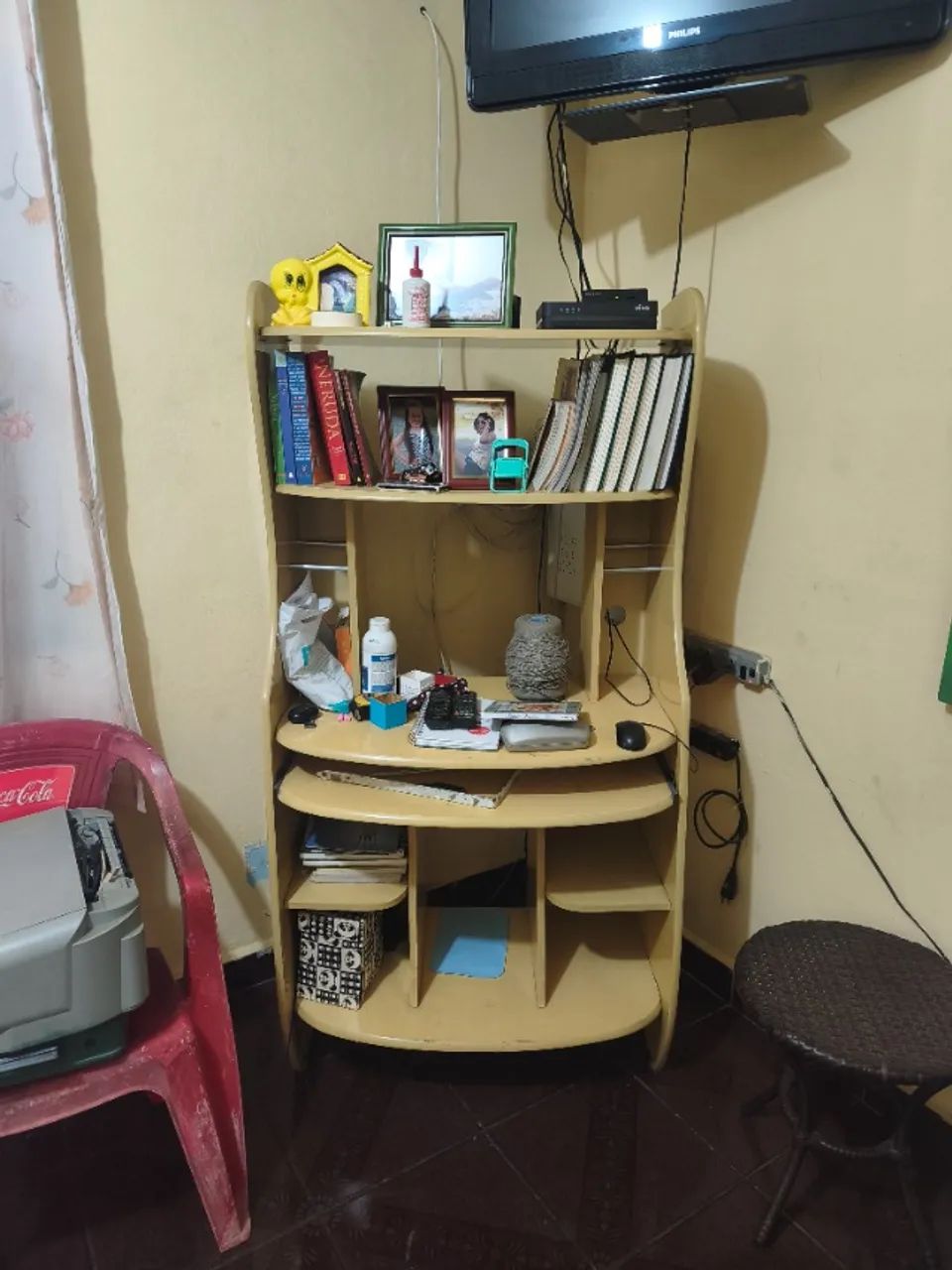 Escrivaninha para computador/ estudos - Foto 2