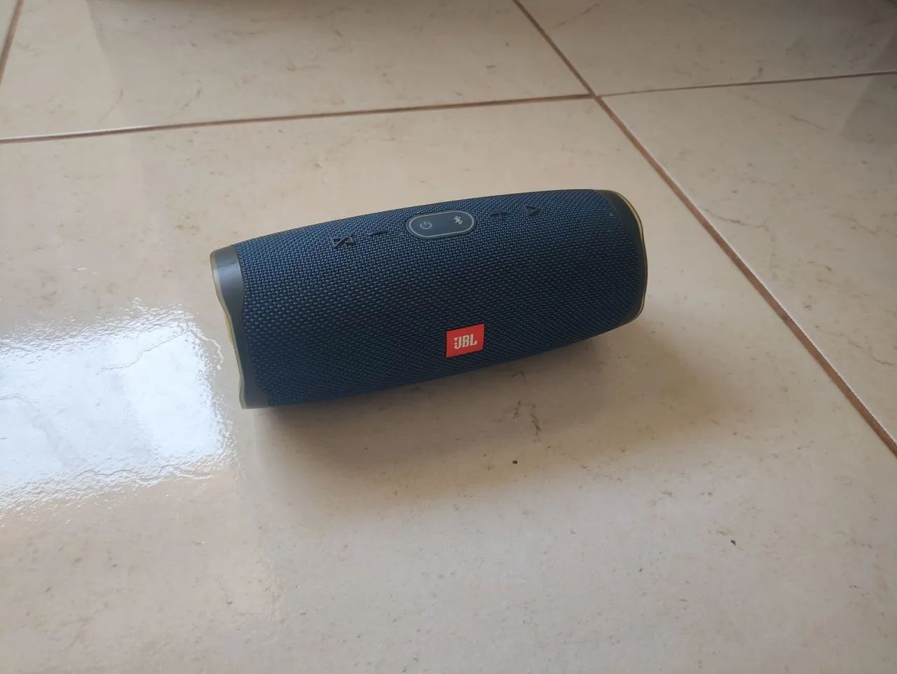 Caixa de som JBL charge 4 a prova água original - Foto 2