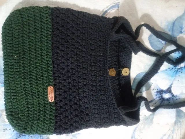 Bolsa de Crochê Preta e Verde - Artesanal Feita à Mão - Foto 3