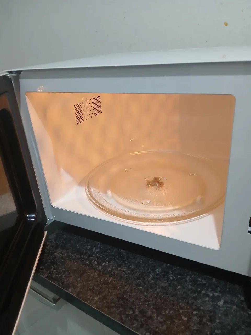 Microondas eletrolux MTD30 20 litros  - Foto 4