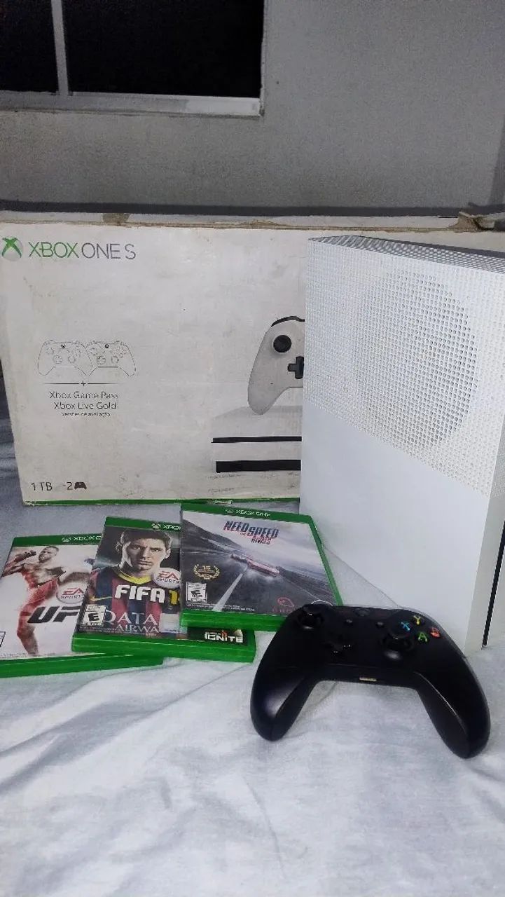 Xbox One S 1TB  - Foto 4