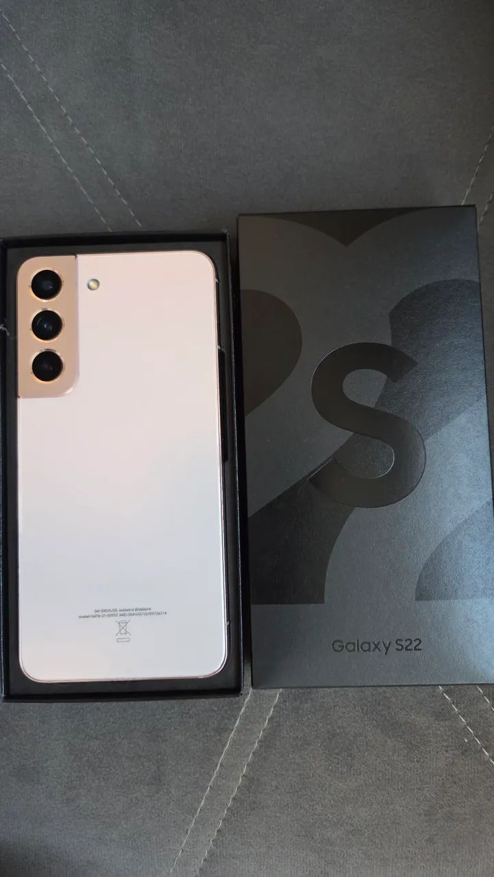 Galaxy S22 