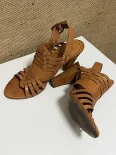 Sandália Arezzo em couro Cor Caramelo  - Foto 2