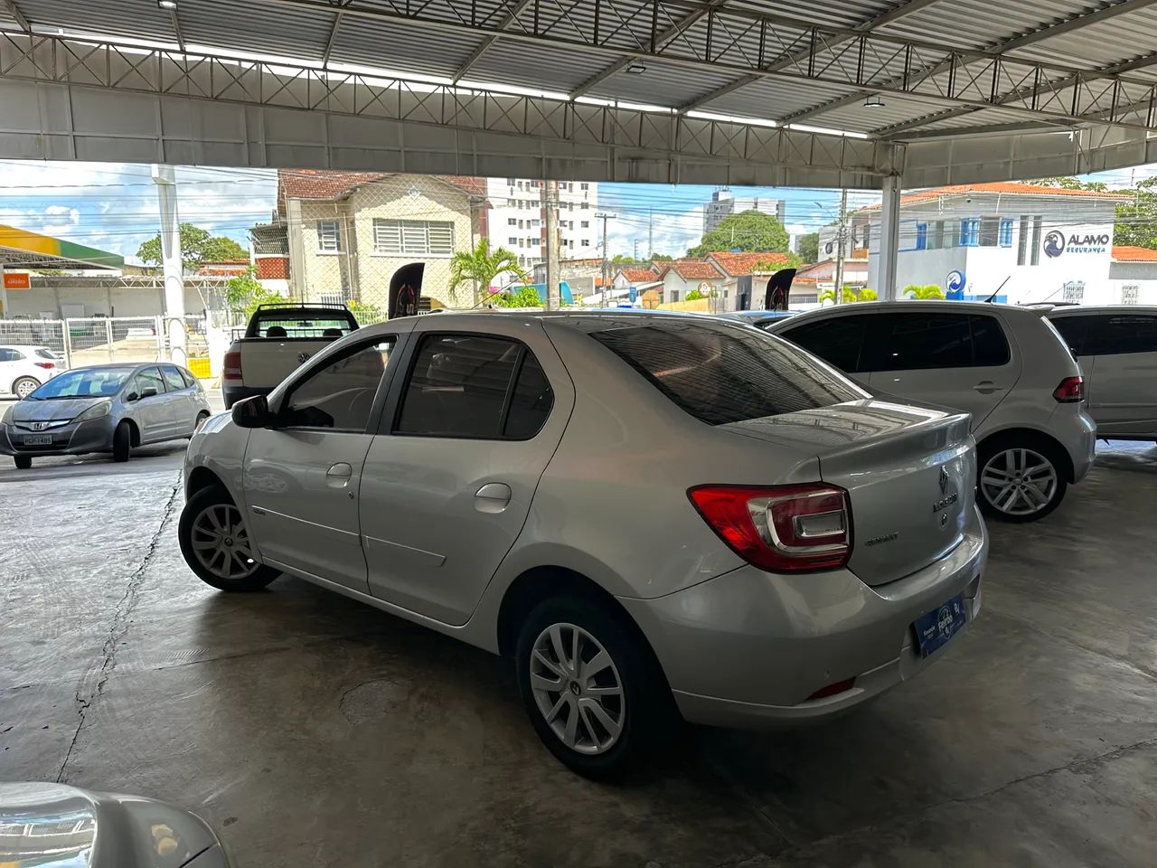 Renault Logan Expression Hi-flex 1.6 8V 4P 2015 - Foto 3