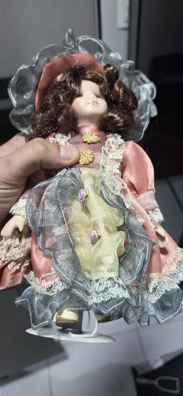 Boneca de porcelana pequena - Foto 3