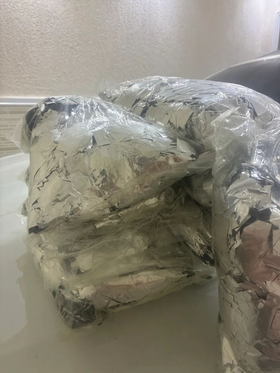 Pacote de papel prateado de 1 kg para máquina de chuva de prata  total de 9 kilos  - Foto 2