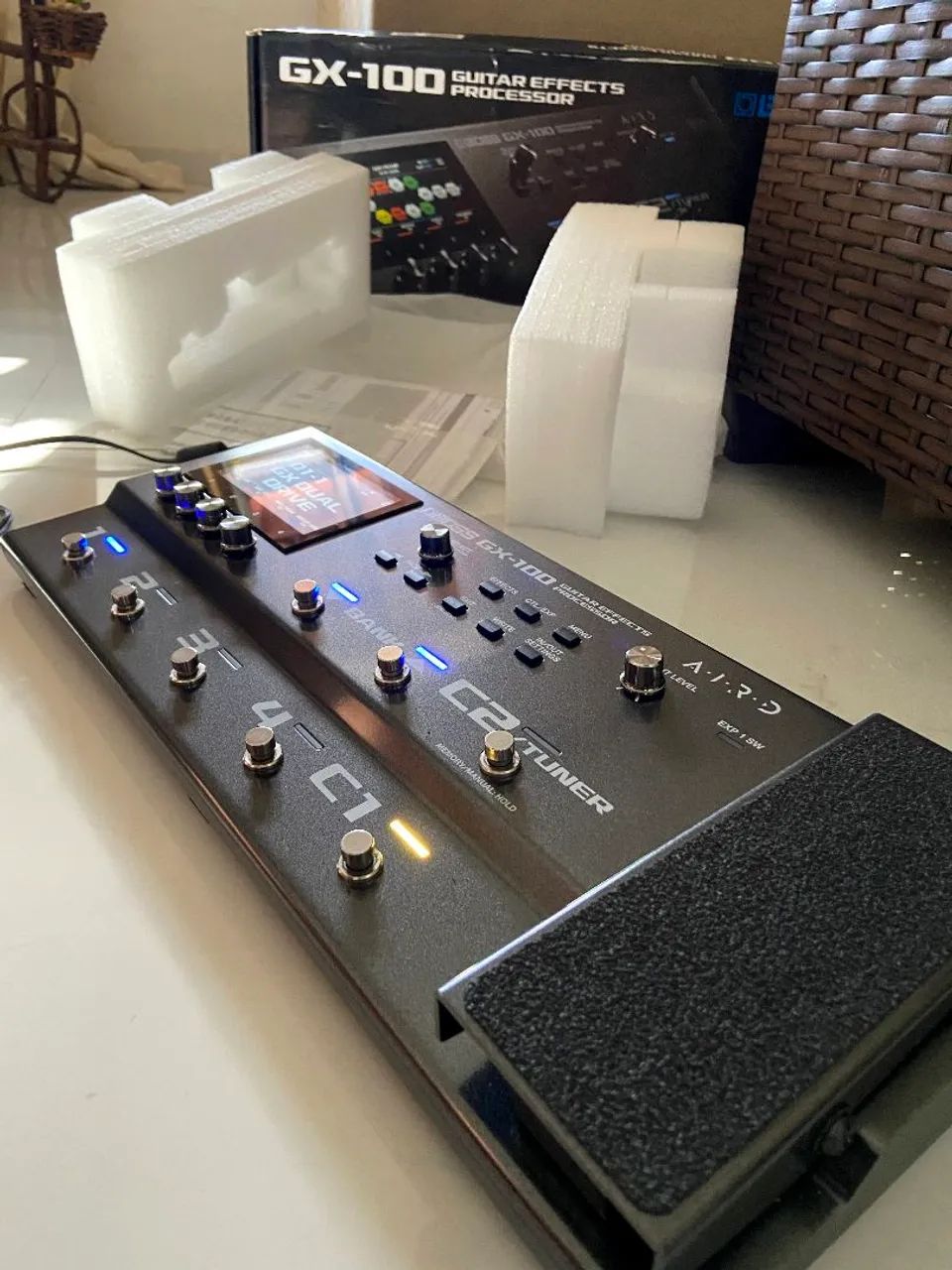 Pedaleira Boss GX-100 