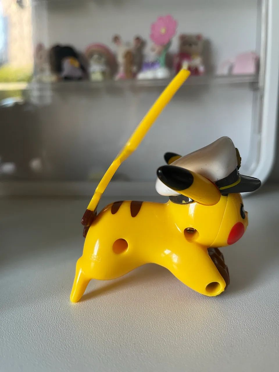 Boneco Capitão Pikachu Pokémon McDonald's 2025 - Foto 3