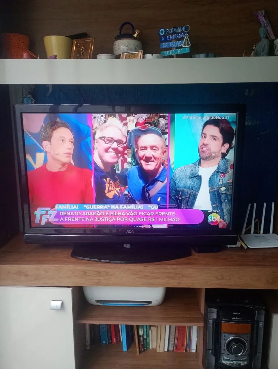 Vendo uma tv não smart 42polegadas parou o som