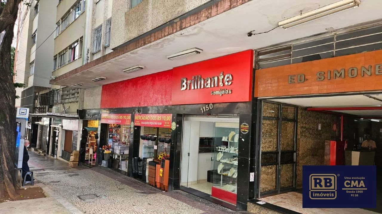 Loja de frente para avenida Augusto de Lima com 524,04 m2 de construção total