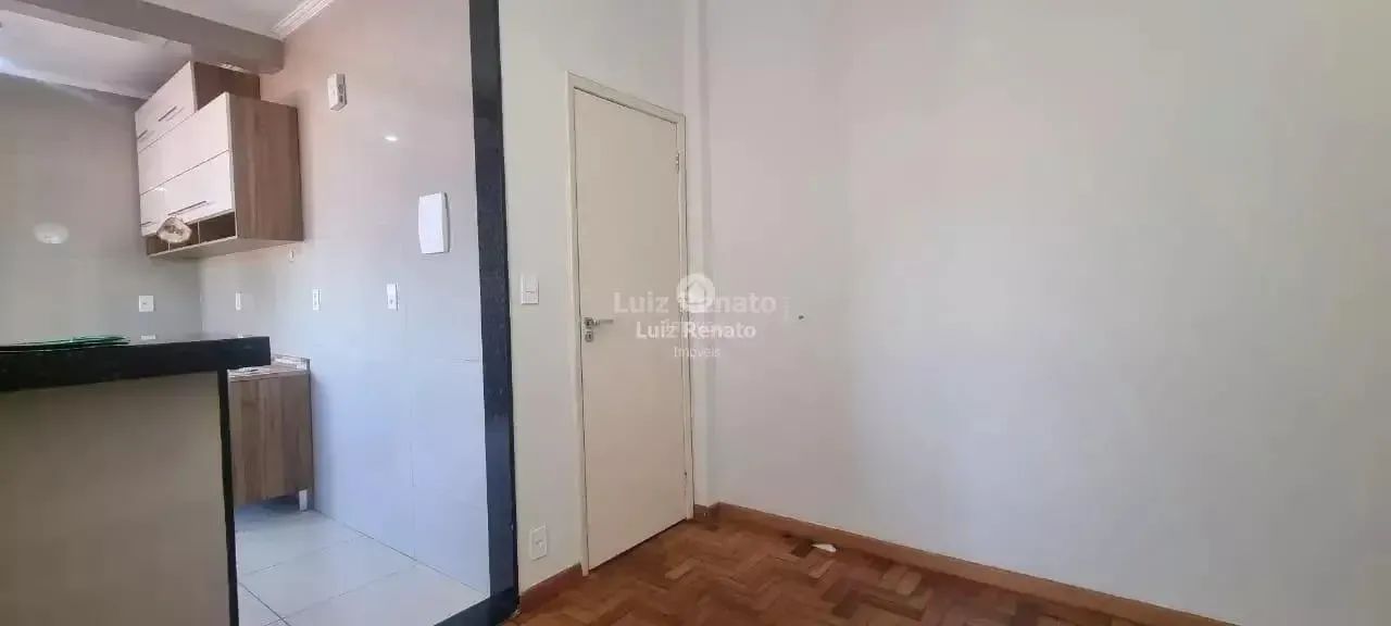 Apartamento à venda no bairro Grajaú