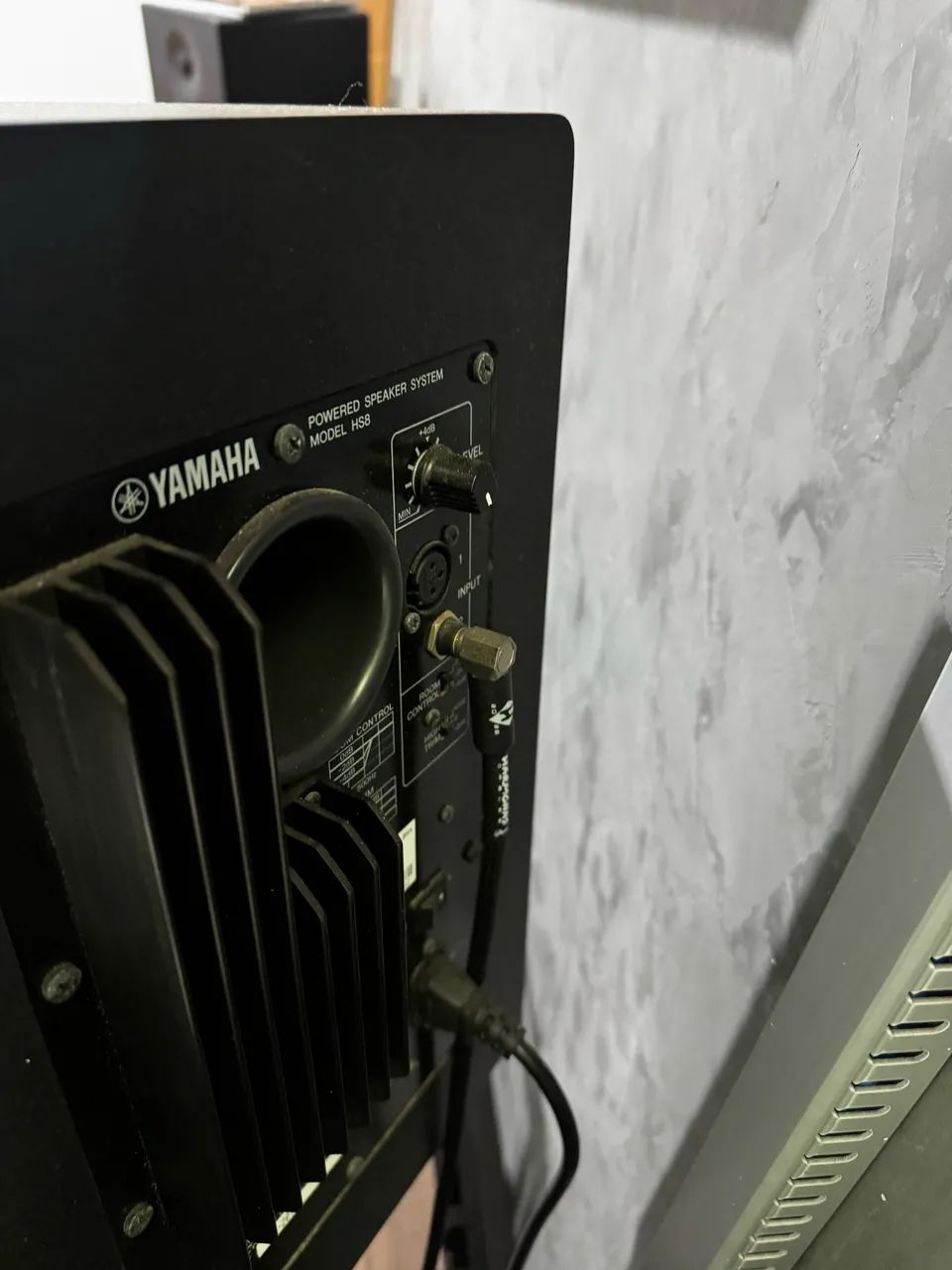 Monitores HS8 com suporte  - Foto 4