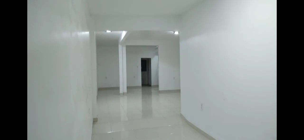Alugo casa comercial no centro de Manaus