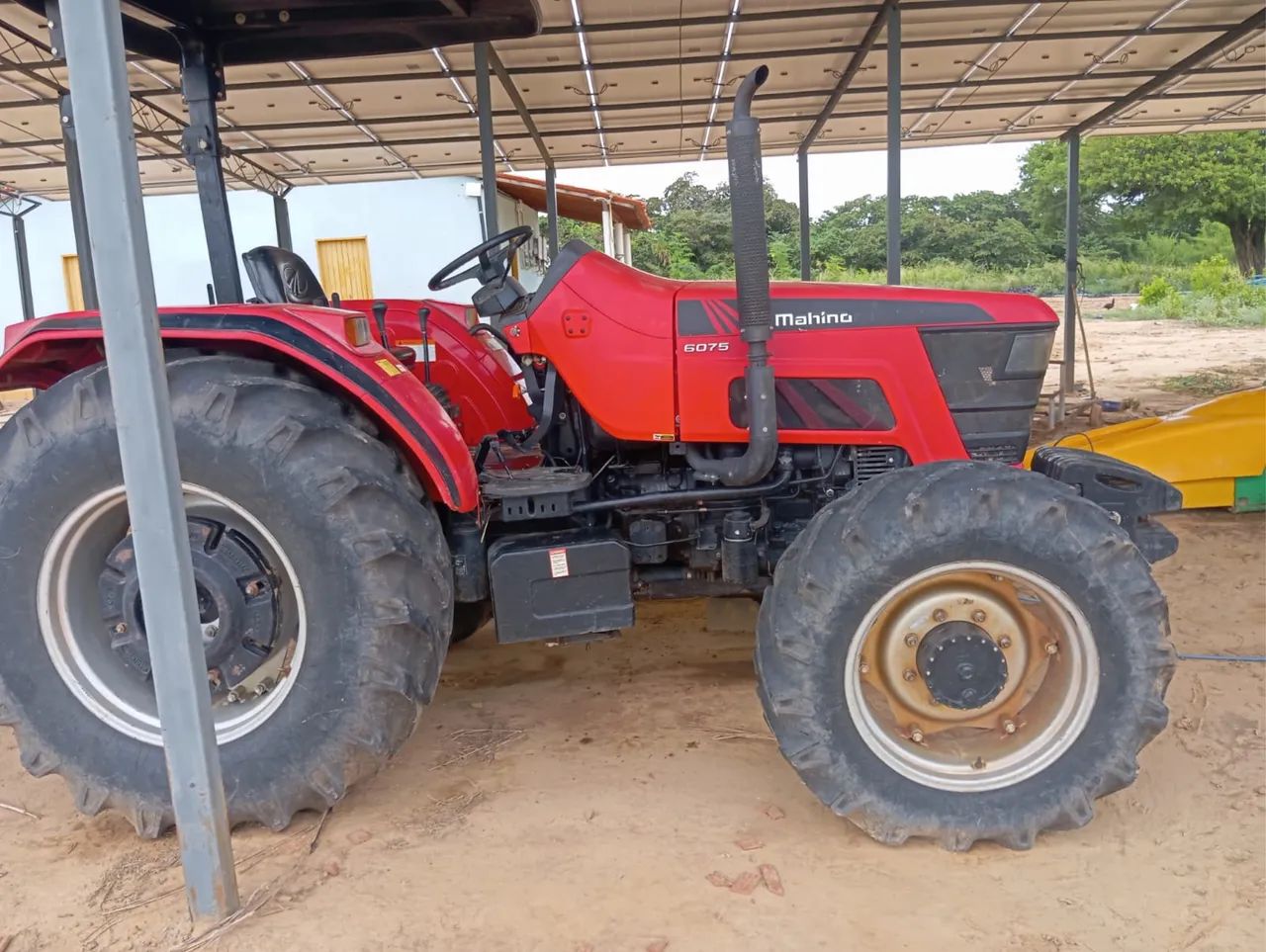 Trator Mahindra 6075 (2023) - 75cv - 4x4