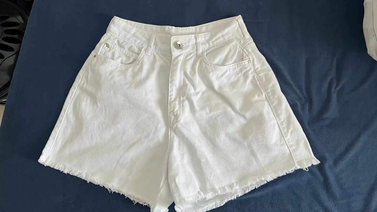 Shorts branco lez a lez 