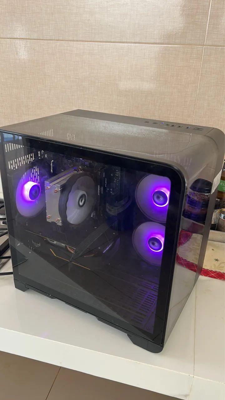 Pc gamer muito novo  