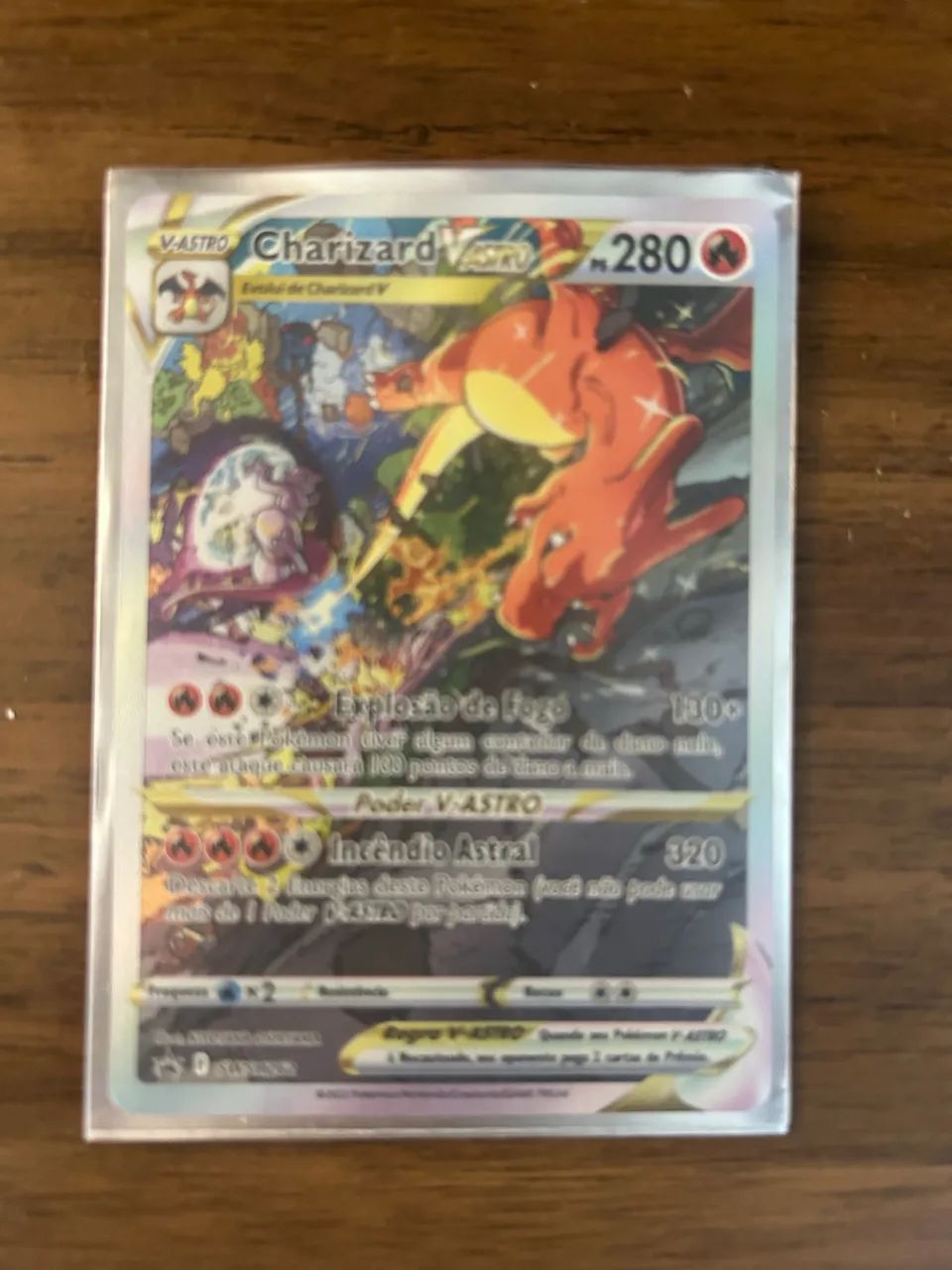 Carta pokemon charizard 