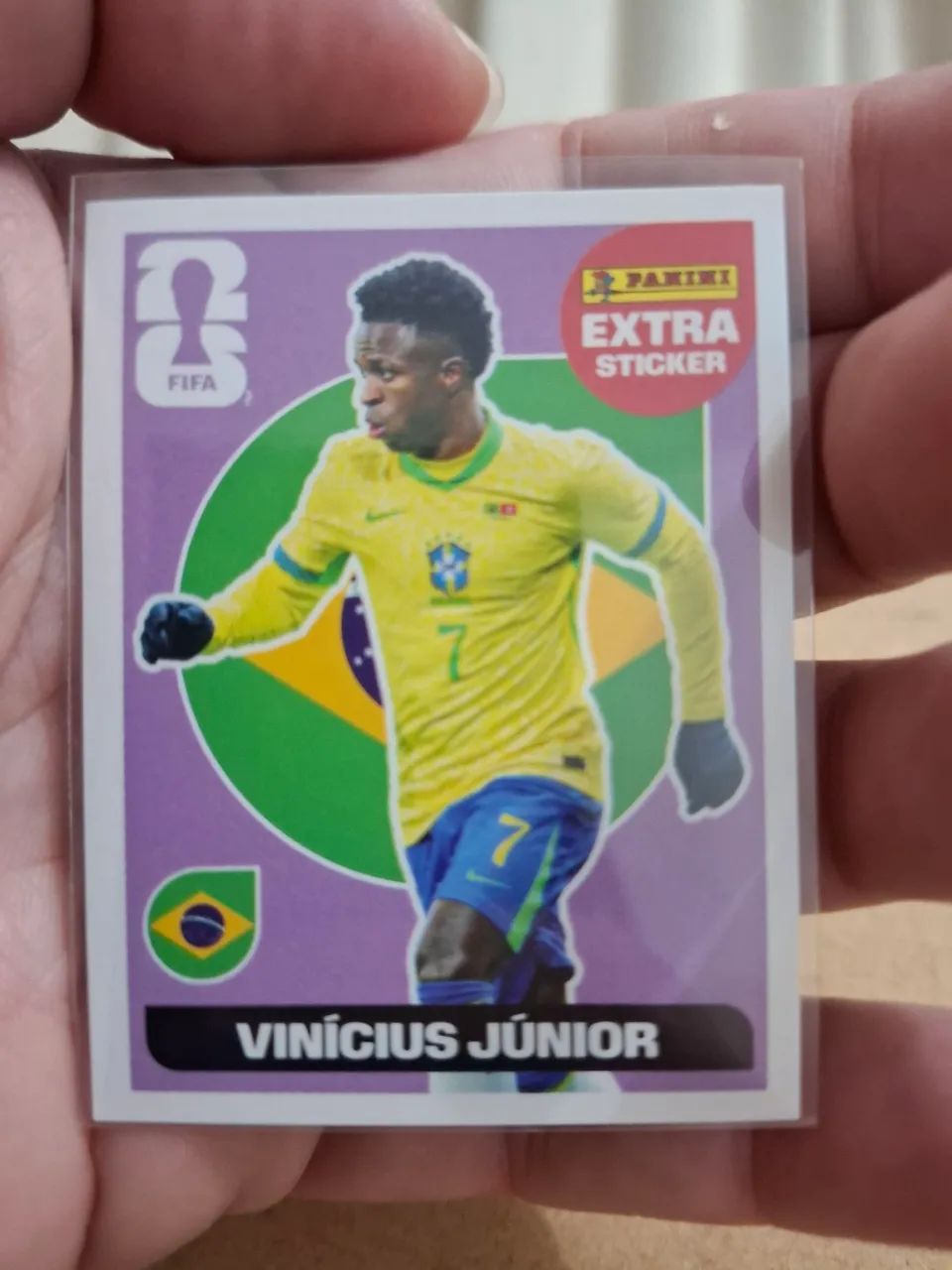 VENDO Figura Legend Vinícius Júnior Roxo/Bordô  - Foto 3