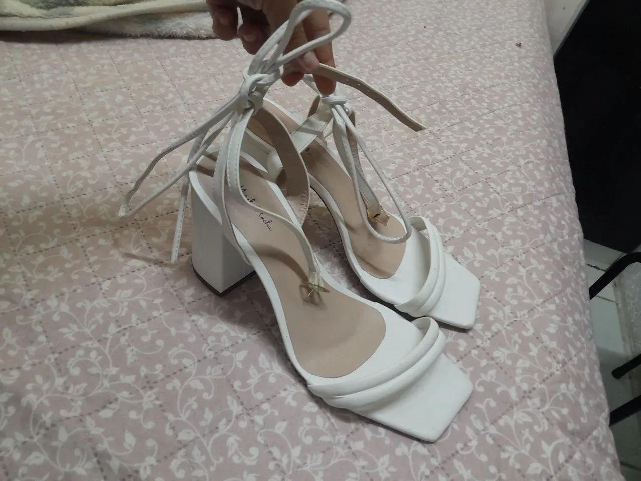 Vendo sapato e bolsa os 2 por 40