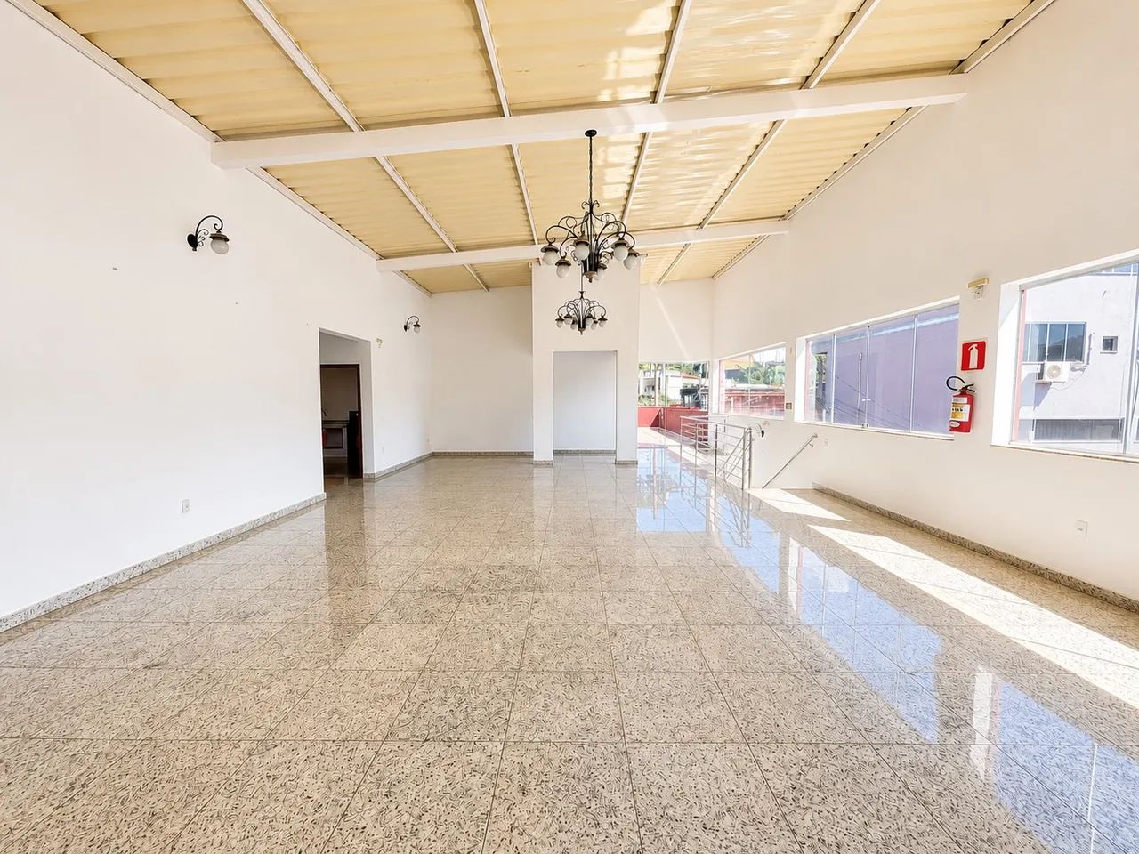 Loja 208m2 Centro de Ibirité - Foto 3
