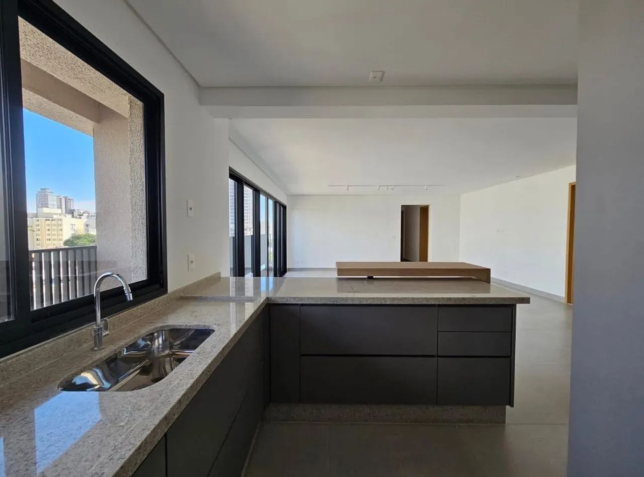 Apartamento com 3 Suítes, 140 m2, ao lado da Boodtech, Clube de Eng., com Armários, Setor 
