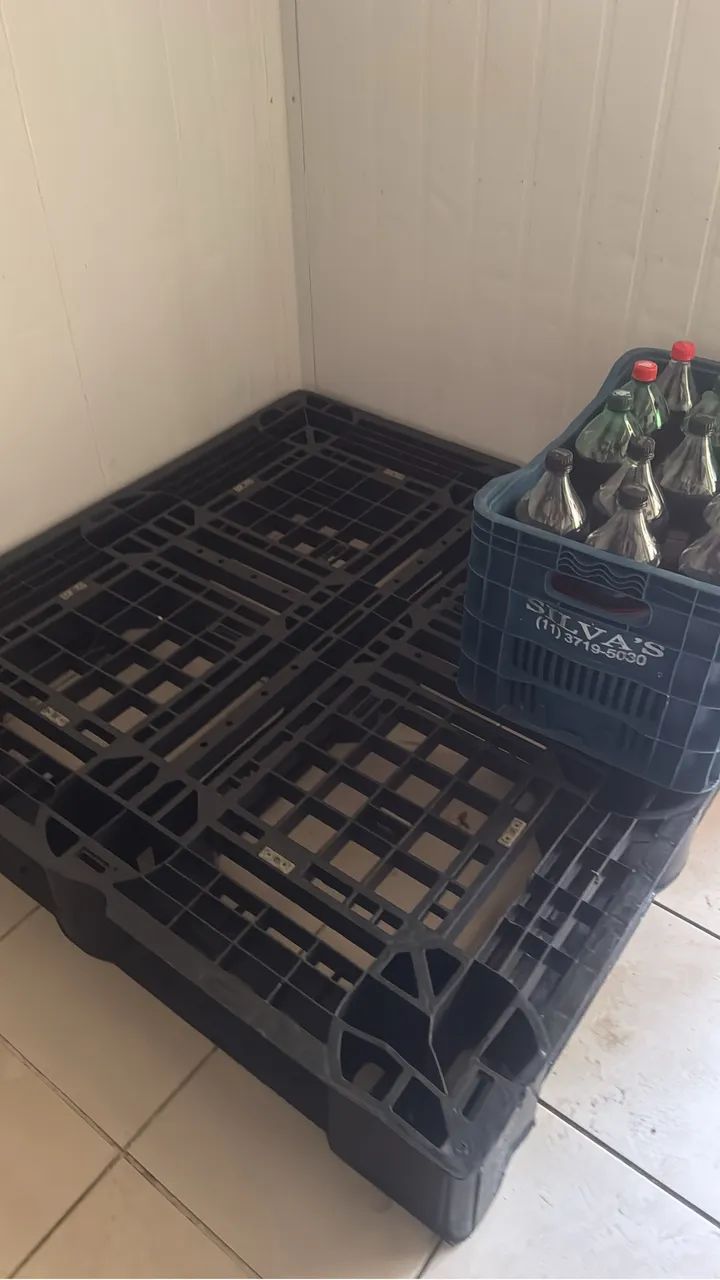 Pallet plástico 