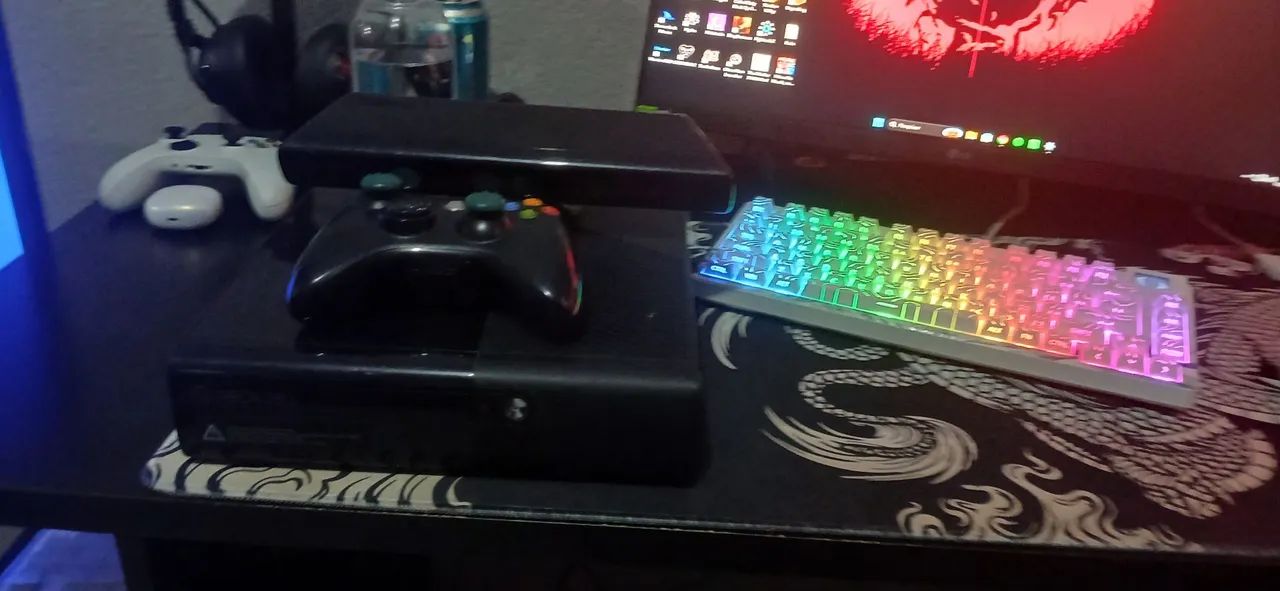 XBOX 360 SLIM EDITION COM CONTROLE E KINECT  - Foto 2