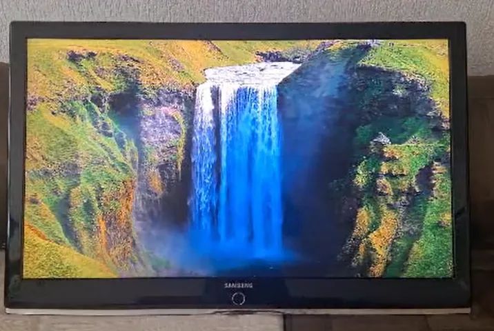 Televisor LCD de 46 polegadas com resolução Full HD (1920x1080 pixels) - Foto 5