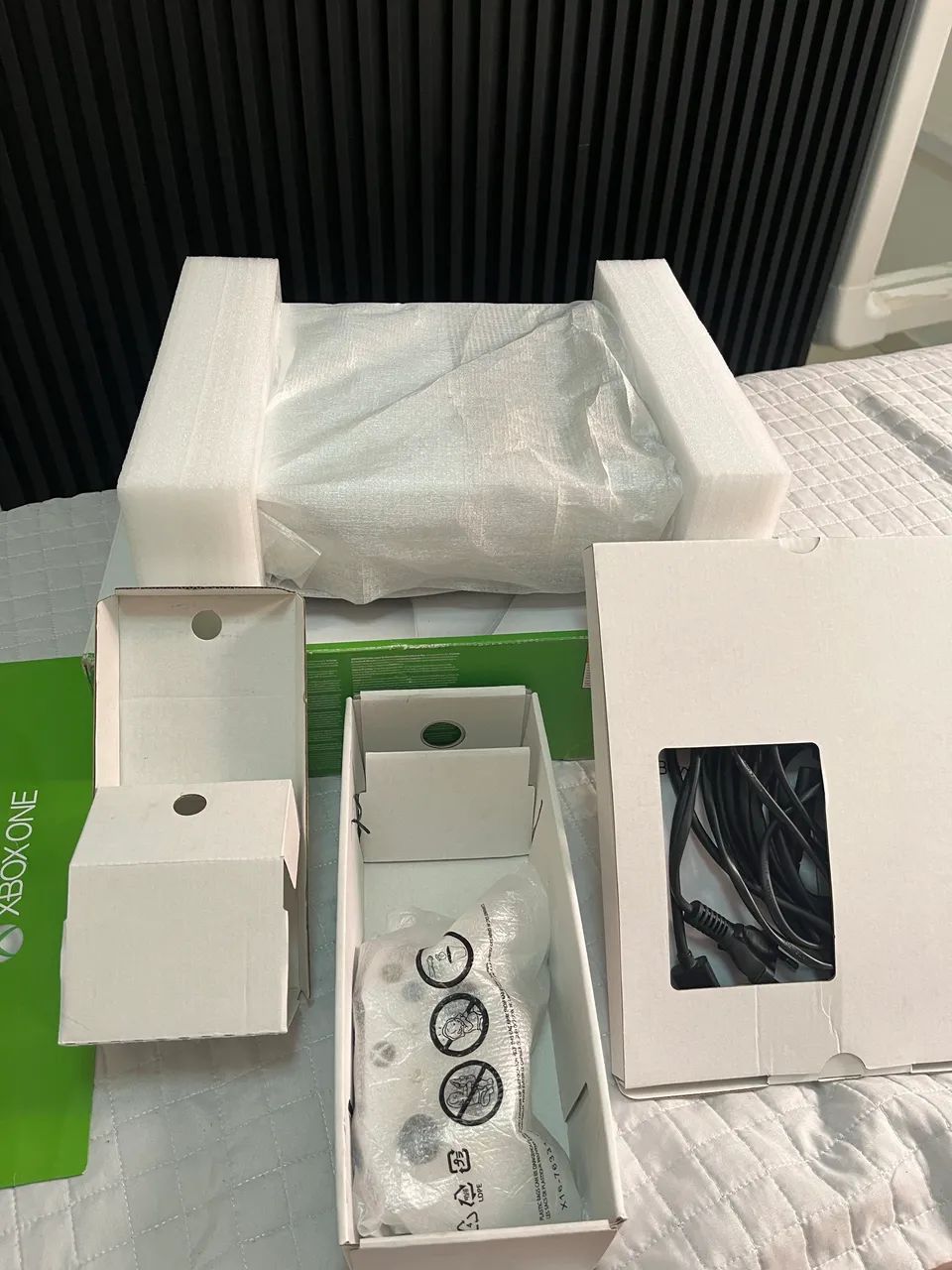 Xbox One S 1TB com 08 jogos - Foto 4