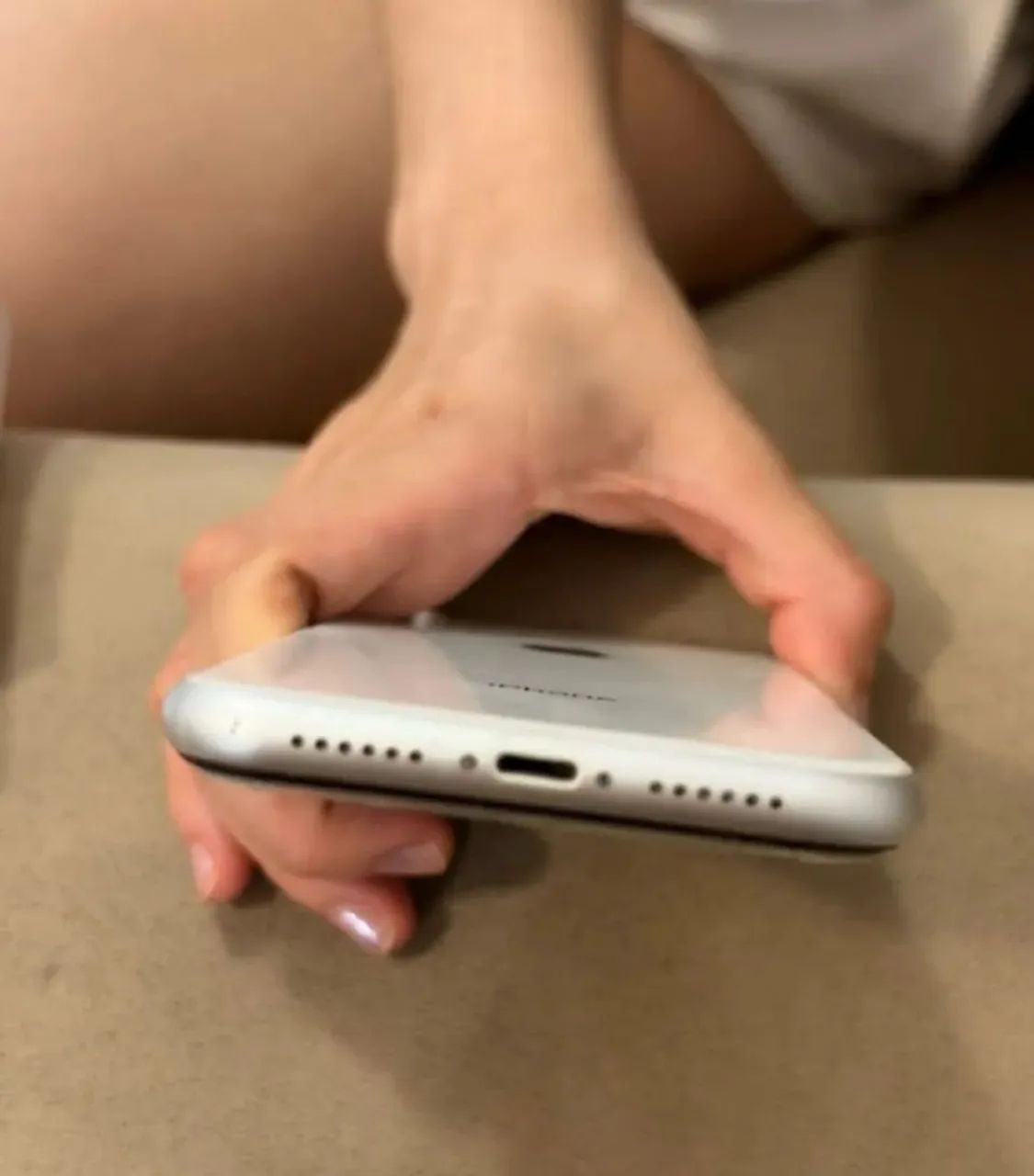 iPhone XR branco 128 950,00 - Foto 3