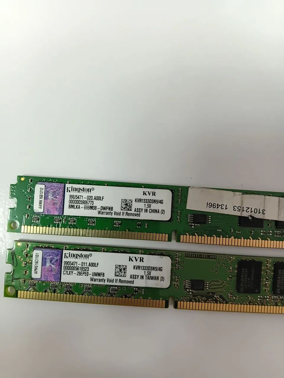 2x 4GB Kingston DDR3 1333MHz KVR1333D3N9/4G (8GB Total) - Ótimo estado! - Foto 2