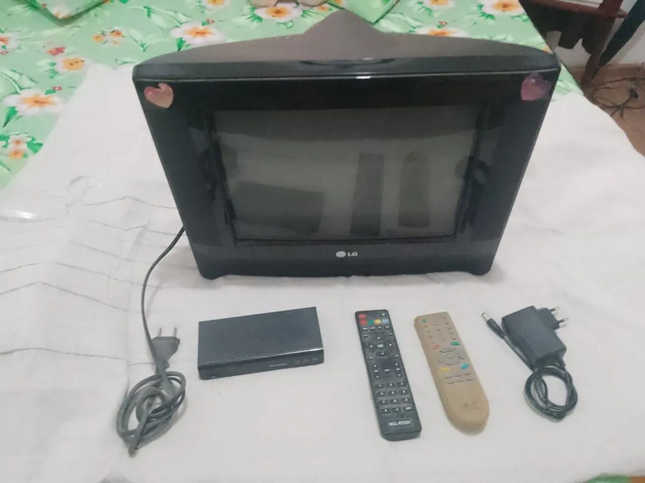 Televisão 14 polegadas com conversor digital 