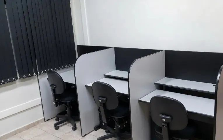 Mesa de Escritório Ergonômica