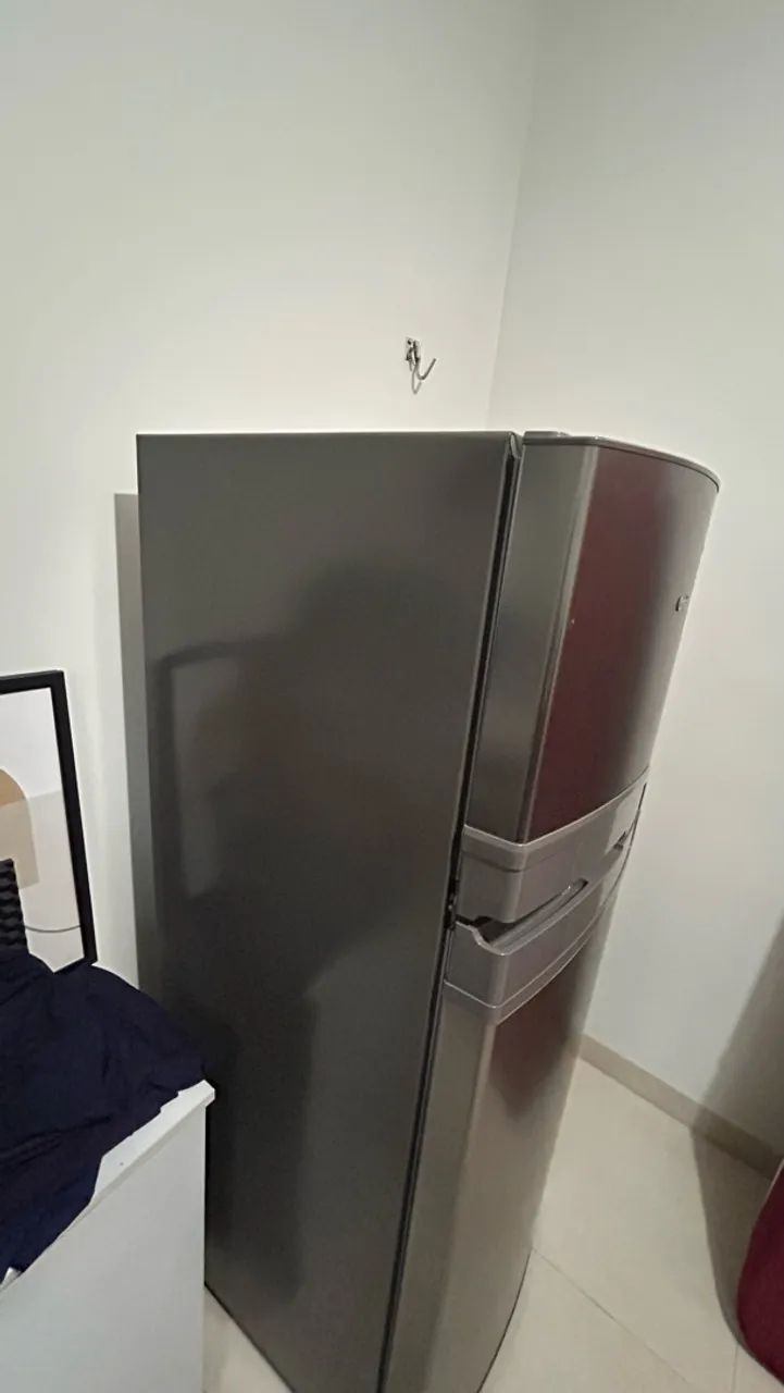 Geladeira Inox Consul 127v com transformador p/ 220v  - Foto 5
