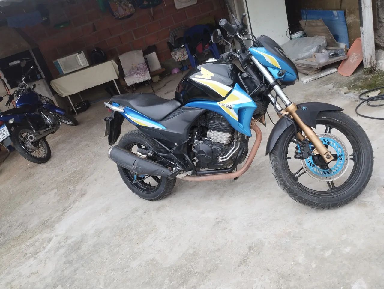Vende se cb 300  - Foto 3