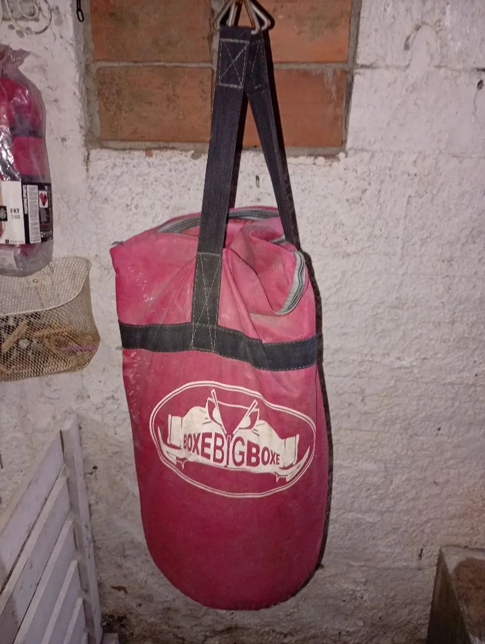 Saco de boxe e par de luvas  - Foto 3