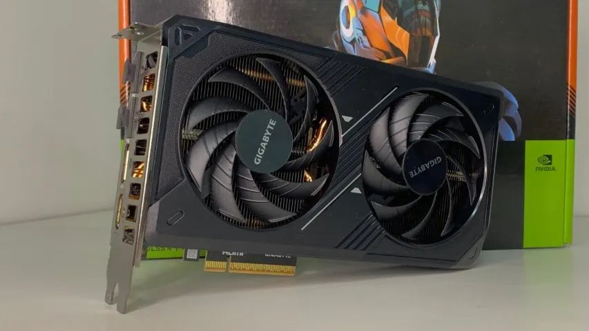 RTX 5060 8GB GIGABYTE EAGLE - Foto 2