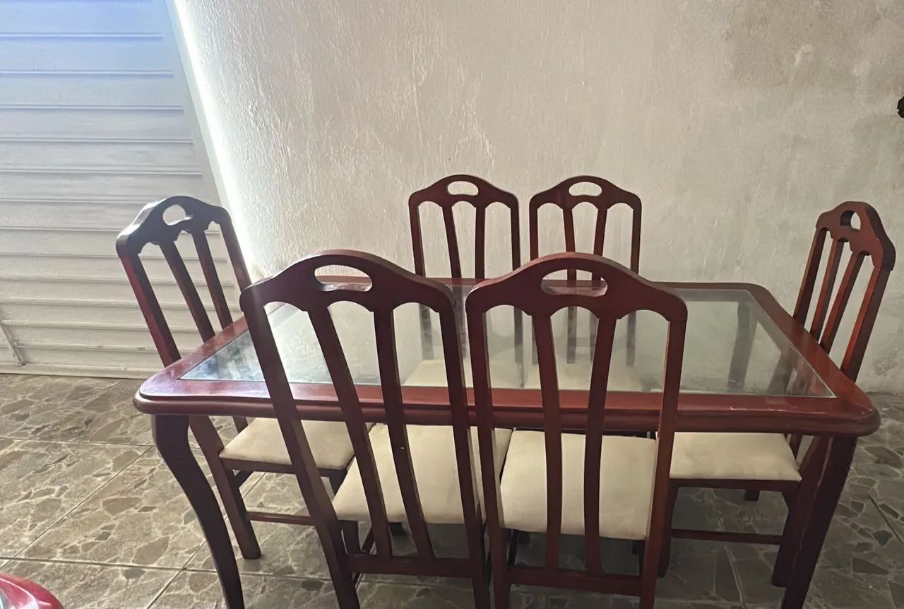 Mesa de vidro com 6 cadeiras  - Foto 4
