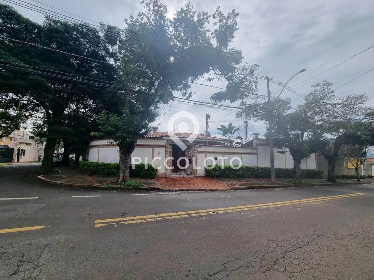 Casa para alugar em Campinas, Chácara Primavera, com 4 quartos, com 438.2 m² - Foto 2