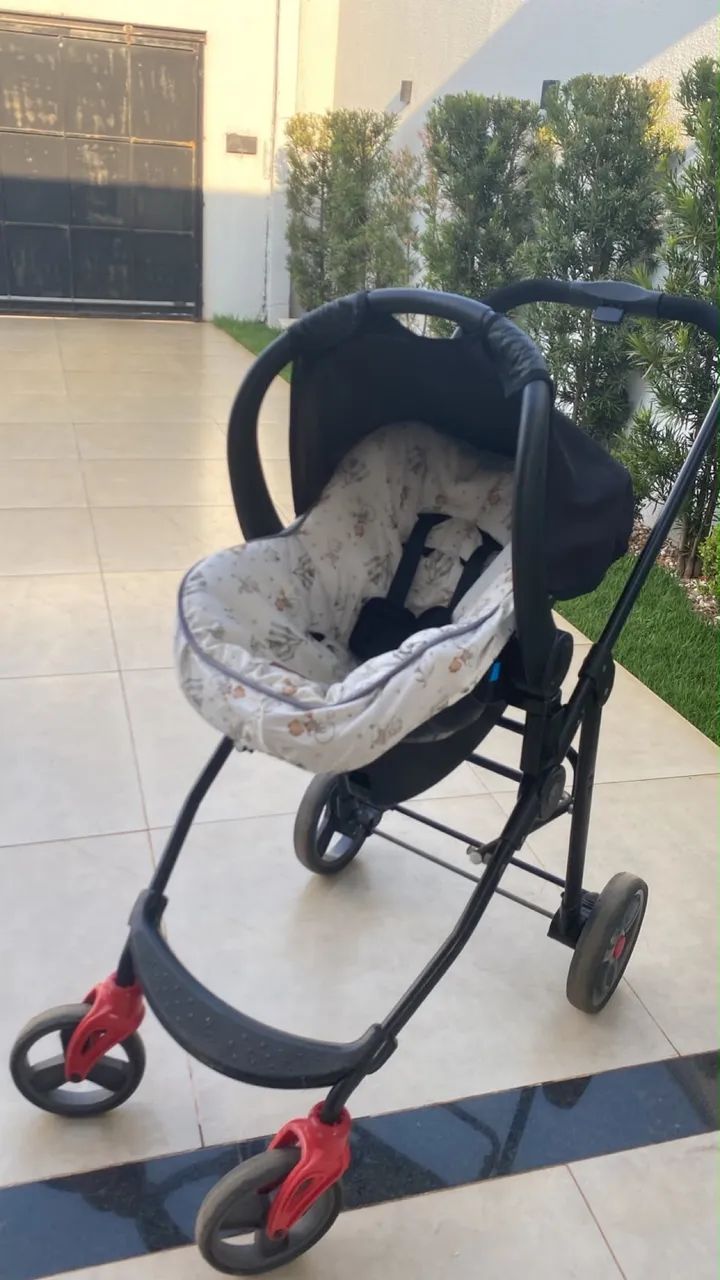 Carrinho de bebê com bebê conforto e base Galzerano - Foto 2