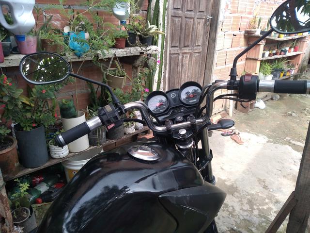 Vendo está moto 125ano2012 ela está entias tem os todos documentos - Foto 11